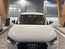 Weiß Gebraucht 2013 Audi A1 Sportback Ambition Kleinwagen | 8.700 € (Fairer Preis)
