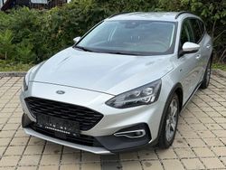 Silber Gebraucht 2020 Ford Focus Active Limousine | 7.990 € (Guter Preis)
