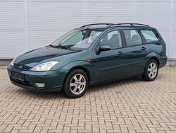 Grün Gebraucht 2002 Ford Focus Ghia Limousine | 690 € (Superpreis)