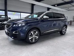 Schwarz metallic Gebraucht 2017 Peugeot 5008 GT Van / Kleinbus | 21.880 € (Teuer)