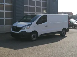 Weiß Gebraucht 2021 Renault Trafic Komfort Van | 21.399 € (Etwas zu teuer)