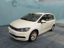 Weiß Gebraucht 2024 VW Touran Comfortline Van / Kleinbus | 30.400 € (Fairer Preis)