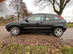 Schwarz Gebraucht 2004 Ford Focus Kleinwagen | 350 € (Guter Preis)