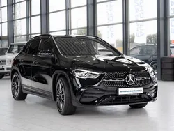 Kosmosschwarz Gebraucht 2020 Mercedes GLA200 Business SUV | 33.980 € (Etwas zu teuer)