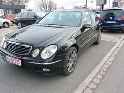 Schwarz Gebraucht 2004 Mercedes E400 Limousine | 2.900 €