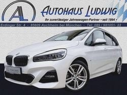 Mineralweiß metallic Gebraucht 2023 BMW 218 Gran Tourer M Sport Van / Kleinbus | 28.850 € (Teuer)