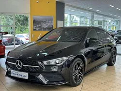 Kosmosschwarz metalliclack Gebraucht 2024 Mercedes CLA250 AMG line Limousine | 34.999 € (Superpreis)