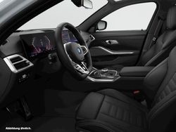 Grau Gebraucht 2024 BMW 330e Kombi | 56.898 €