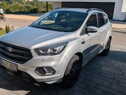 Silber Gebraucht 2017 Ford Kuga ST-Line SUV | 19.999 €