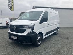 Mineralweiß (weiß) Gebraucht 2024 Renault Master Van | 32.606 € (Guter Preis)