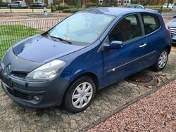 Blau Gebraucht 2007 Renault Clio II Kleinwagen | 950 € (Guter Preis)