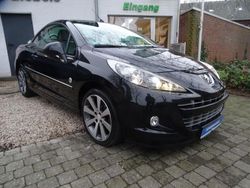 Schwarz Gebraucht 2014 Peugeot 207 CC Roland Garros Cabrio | 7.300 € (Etwas zu teuer)