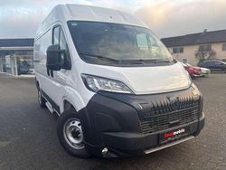 Weiß Gebraucht 2024 Peugeot Boxer Van | 36.450 € (Teuer)