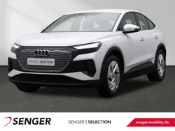 Weiß Gebraucht 2022 Audi Q4 Sportback e-tron SUV | 28.880 € (Fairer Preis)