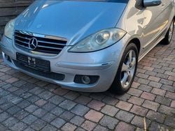 Silber Gebraucht 2005 Mercedes A180 Avantgarde Limousine | 1.650 € (Fairer Preis)