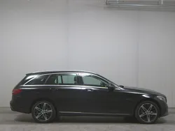Schwarz Gebraucht 2019 Mercedes C300e Avantgarde Limousine | 17.480 € (Superpreis)