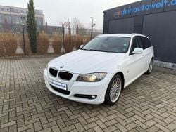 Weiß Gebraucht 2012 BMW 320 Comfort Edition Kombi | 4.900 € (Guter Preis)