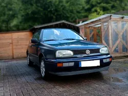 Blau Gebraucht 1997 VW Golf III Kleinwagen | 1.900 € (Fairer Preis)