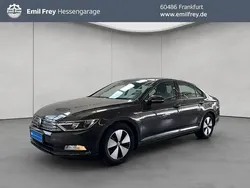 Braun Gebraucht 2016 VW Passat Trendline Limousine | 11.750 € (Etwas zu teuer)