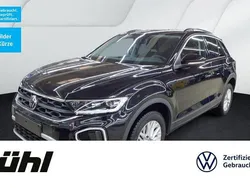 Deep black perleffekt Gebraucht 2024 VW T-Roc Life SUV | 22.250 € (Guter Preis)