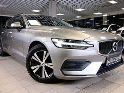 Grau Gebraucht 2019 Volvo V60 Core Kombi | 19.999 € (Guter Preis)