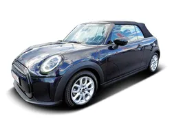Schwarz Gebraucht 2023 Mini Cooper Classic Kleinwagen | 25.490 € (Etwas zu teuer)