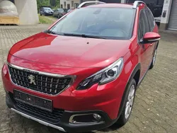 Rot Gebraucht 2017 Peugeot 2008 SUV | 11.999 € (Fairer Preis)