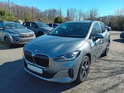 Skyscraper grau metallic Gebraucht 2022 BMW 220 Active Tourer Van / Kleinbus | 27.950 € (Guter Preis)