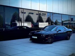 Schwarz Gebraucht 2021 Dodge Challenger Coupé | 49.000 € (Etwas zu teuer)