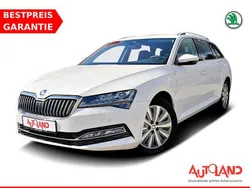 Weiß Gebraucht 2022 Skoda Superb Style Kombi | 26.950 € (Fairer Preis)