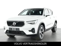 Weiß Gebraucht 2025 Volvo XC40 Core SUV | 34.890 € (Fairer Preis)