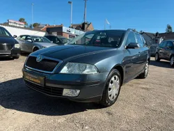 Grau Gebraucht 2005 Skoda Octavia Ambiente Kombi | 1.999 € (Fairer Preis)