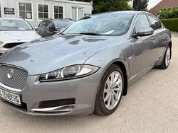 Grau Gebraucht 2014 Jaguar XF Limousine | 10.999 € (Fairer Preis)