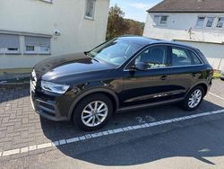 Schwarz Gebraucht 2017 Audi Q3 Ambiente SUV | 14.800 € (Guter Preis)