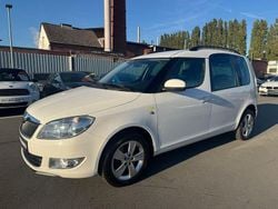 Weiß Gebraucht 2014 Skoda Roomster Fresh Kombi | 3.900 € (Guter Preis)