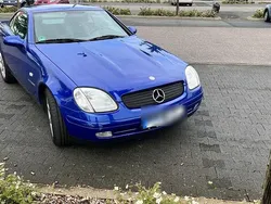 Blau Gebraucht 2000 Mercedes SLK230 Cabrio | 12.900 €