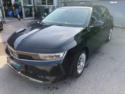 Diamant schwarz/karbon schwarz Gebraucht 2022 Opel Astra Enjoy Kleinwagen | 17.990 € (Superpreis)
