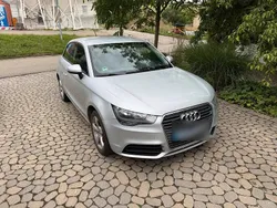 Silber Gebraucht 2011 Audi A1 Kleinwagen | 4.500 € (Etwas zu teuer)