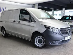 Silber Gebraucht 2020 Mercedes Vito Van / Kleinbus | 26.450 € (Guter Preis)