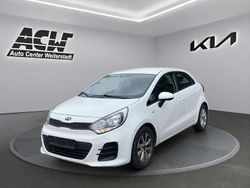 Weiß Gebraucht 2016 Kia Rio Kleinwagen | 8.970 € (Fairer Preis)