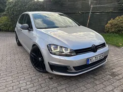 Silber Gebraucht 2015 VW Golf VII Edition Limousine | 11.900 € (Fairer Preis)