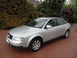 Silber Gebraucht 2001 Audi A4 Limousine | 6.490 €