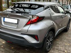 Grau Gebraucht 2017 Toyota C-HR Lounge SUV | 14.500 € (Fairer Preis)