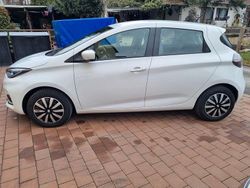 Weiß Gebraucht 2019 Renault Zoe Experience Kleinwagen | 8.900 € (Guter Preis)