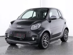 Schwarz Gebraucht 2023 Smart ForTwo Electric Drive Prime Kleinwagen | 15.800 € (Fairer Preis)