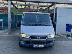 Grau Gebraucht 2003 Fiat Ducato Van | 3.500 €