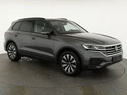 Silizium grau metallic Neu 2025 VW Touareg SUV | 60.245 € (Superpreis)