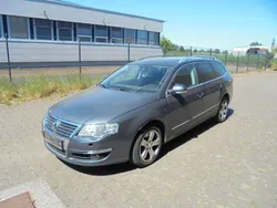 Grau Gebraucht 2009 VW Passat Sportline Kombi | 1.350 € (Superpreis)
