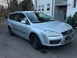 Silber Gebraucht 2006 Ford Focus Kombi | 2.999 € (Teuer)