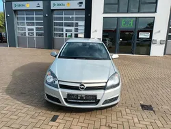 Silber Gebraucht 2005 Opel Astra Edition Limousine | 3.700 € (Teuer)